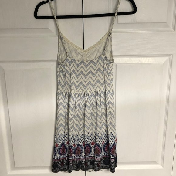 Hollister Printed stretchy dress - Picture 2 of 3